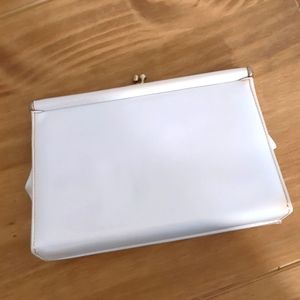 Vintage 1970s White Patten Leather Purse with chain handle/clutch